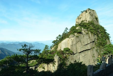 南昌到黃山高鐵3日游天天發團，登黃山天下無山